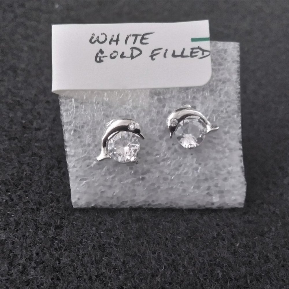 Brand New Cute Dolphin Pierced Earrings with White Eyes